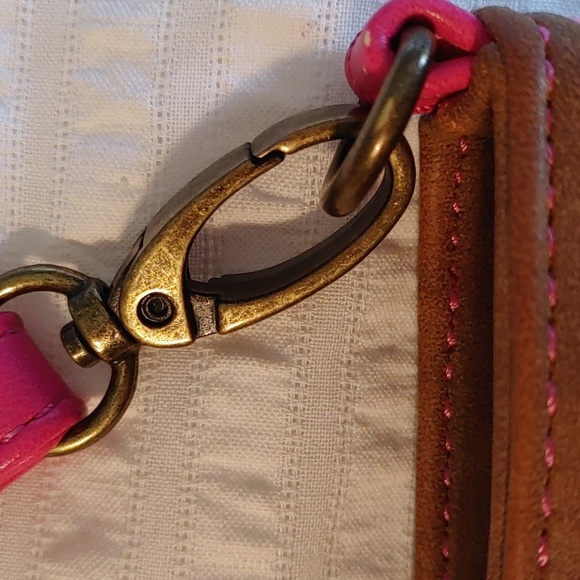 💚CATCHFLY CROSSBODY BAG - Picture 10 of 10